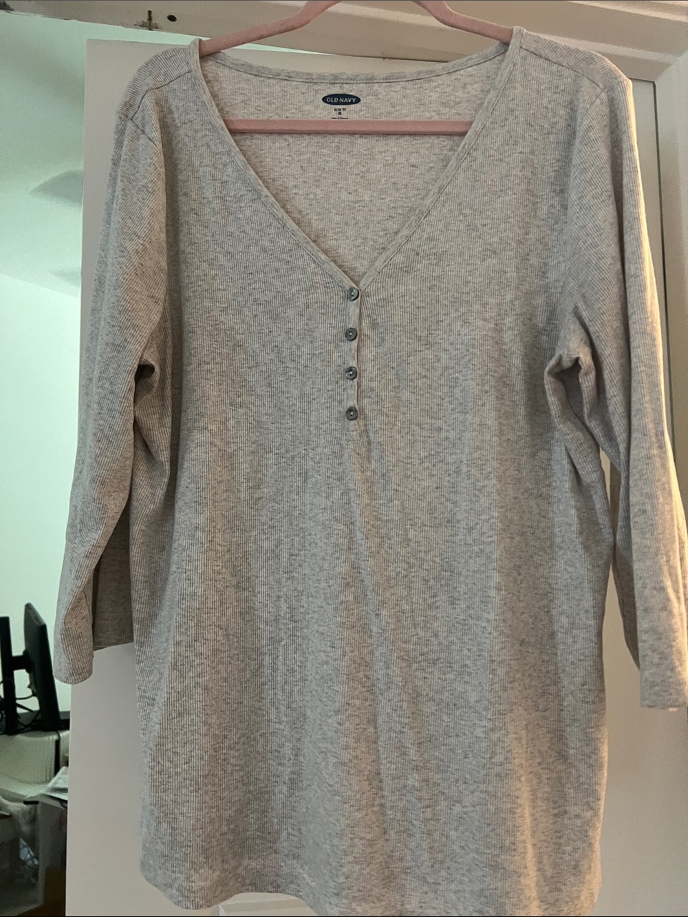 Old Navy Light Heather Gray Ribbed V-Neck Henley Long Sleeve Top